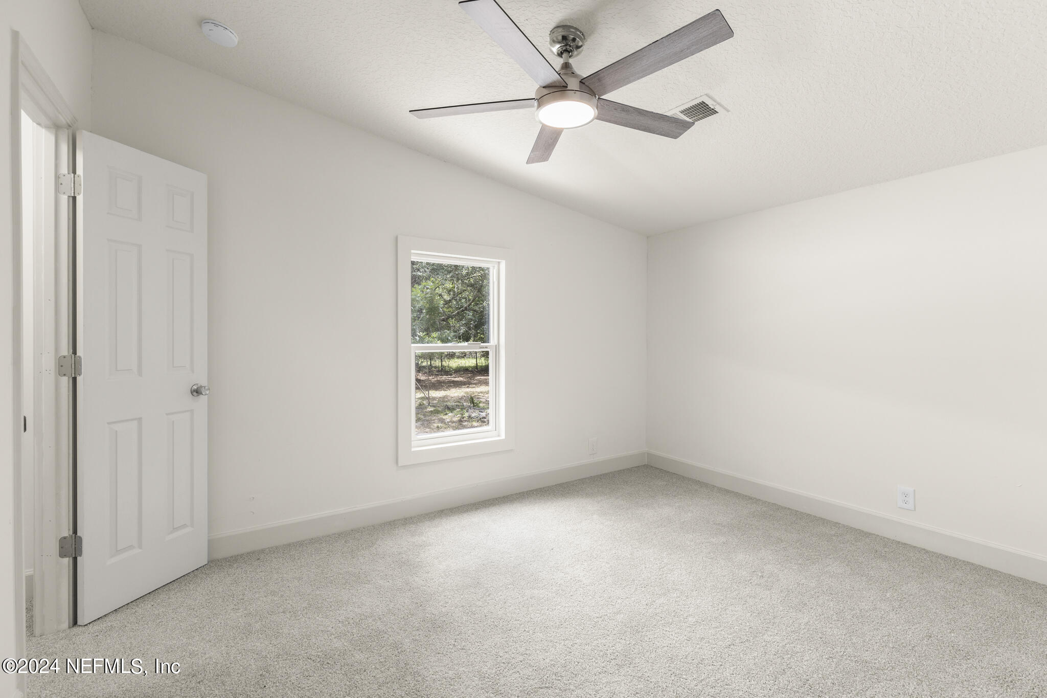 135 Sand Lake Road Interlachen, FL 32148 - Photo 23 of 53 135 Sand Lakes Dr-025-07192024