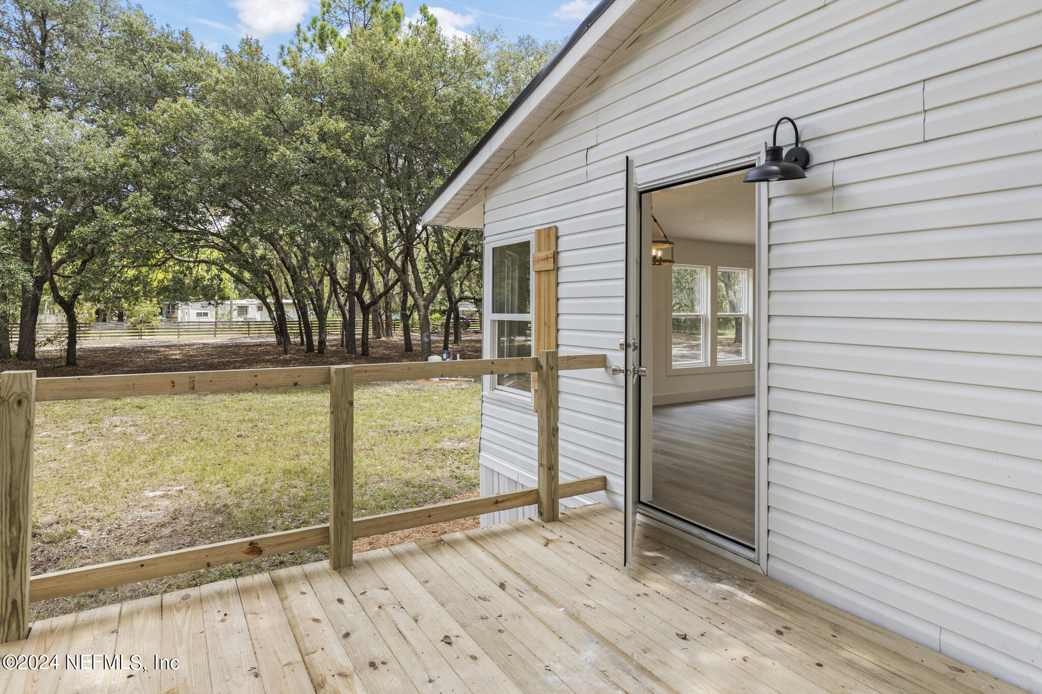 135 Sand Lake Road Interlachen, FL 32148 - Photo 29 of 53 135 Sand Lakes Dr-009-07192024