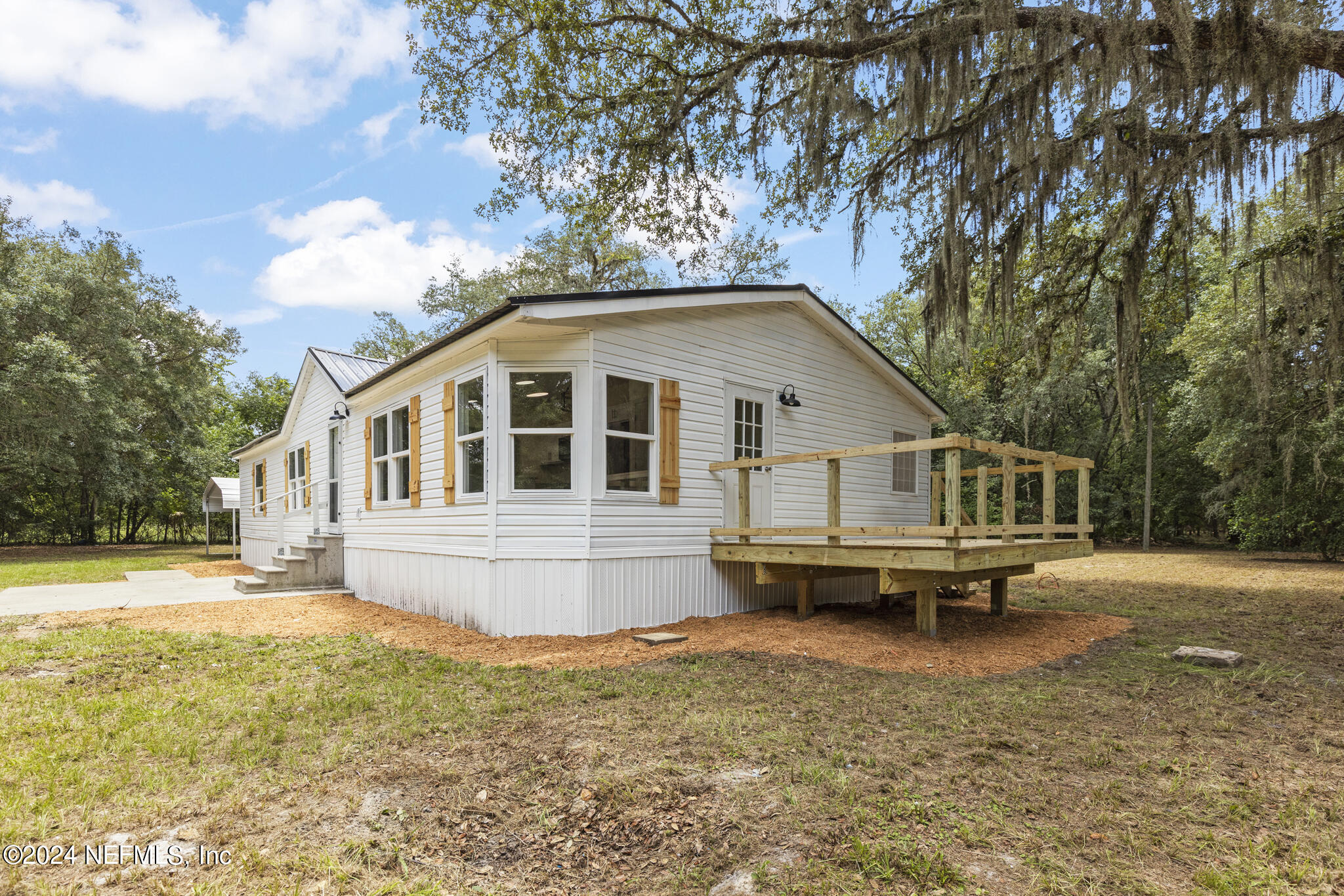 135 Sand Lake Road Interlachen, FL 32148 - Photo 33 of 53 135 Sand Lakes Dr-043-07192024