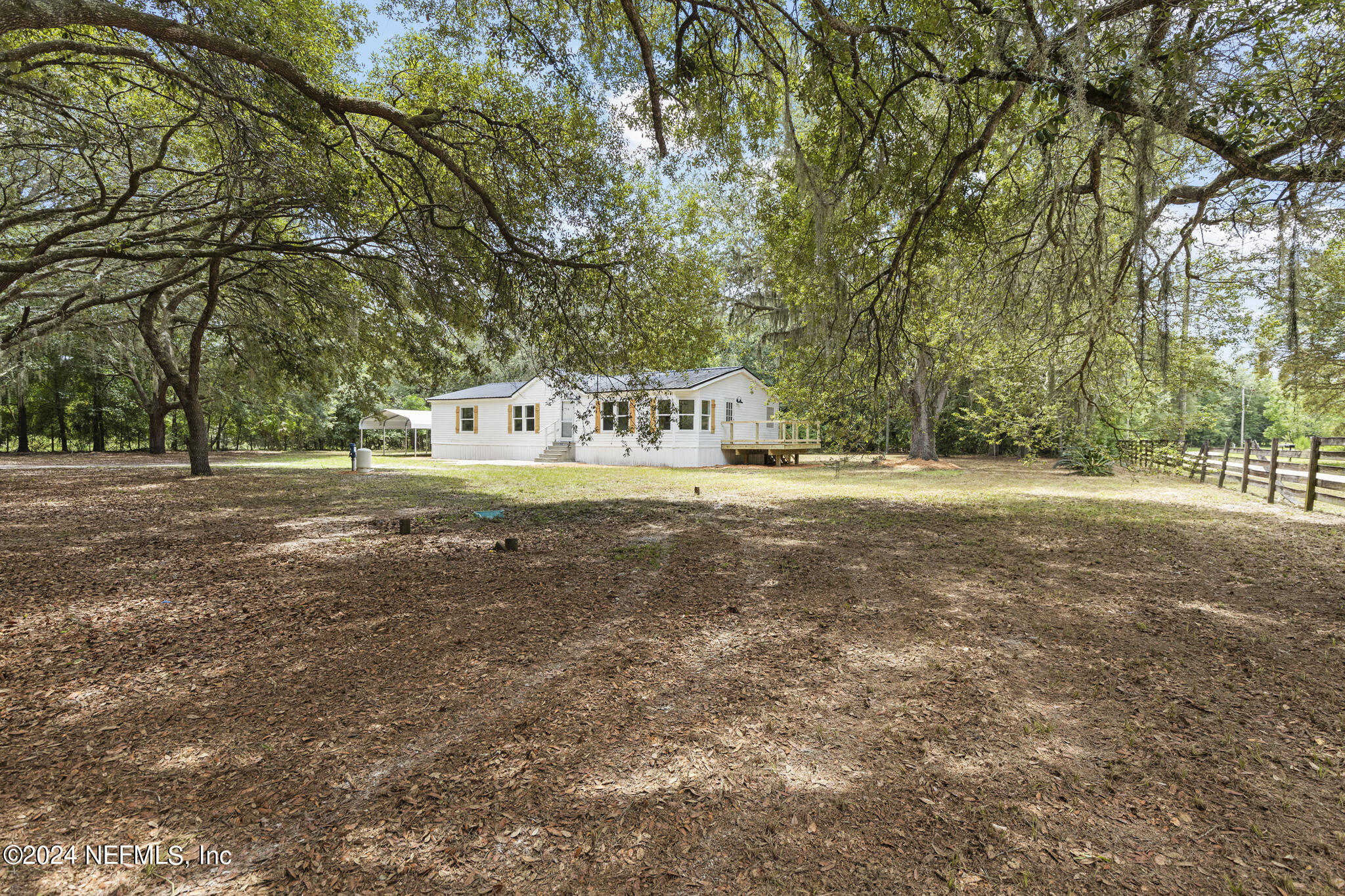 135 Sand Lake Road Interlachen, FL 32148 - Photo 41 of 53 135 Sand Lakes Dr-034-07192024