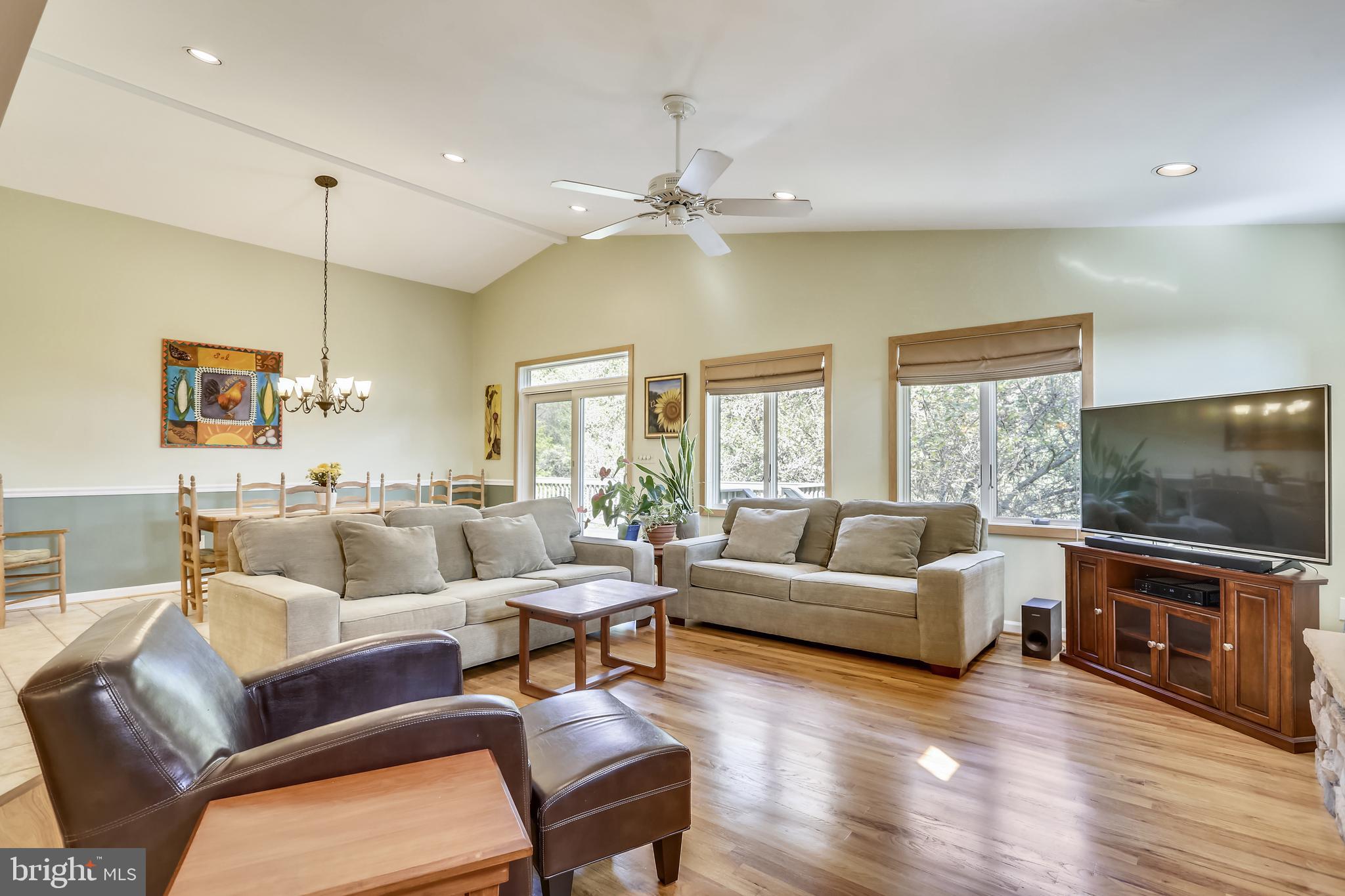 13701 Alderton Road Silver Spring, MD 20906 - Photo 4 of 59