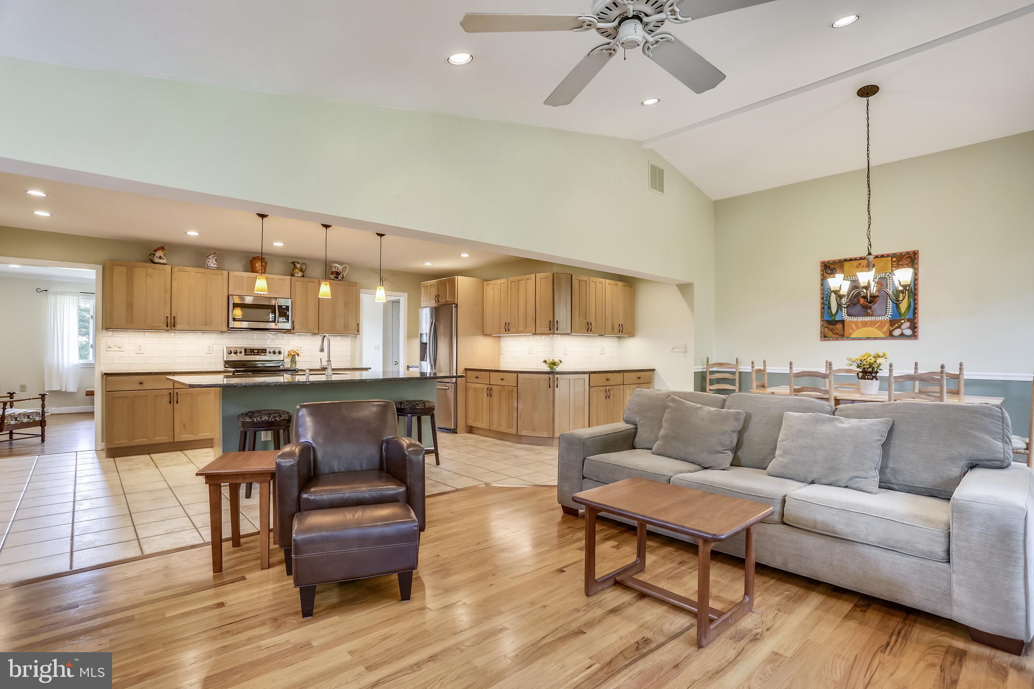 13701 Alderton Road Silver Spring, MD 20906 - Photo 5 of 59