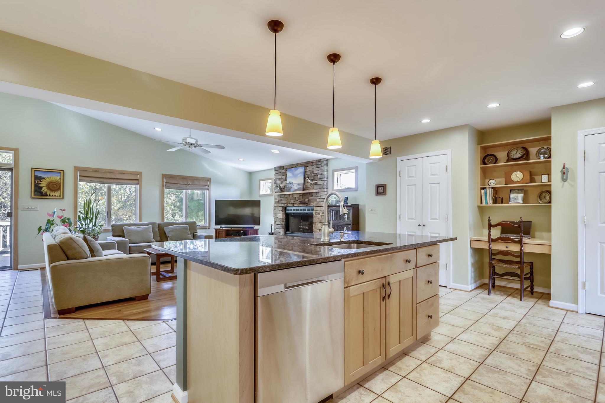 13701 Alderton Road Silver Spring, MD 20906 - Photo 6 of 59
