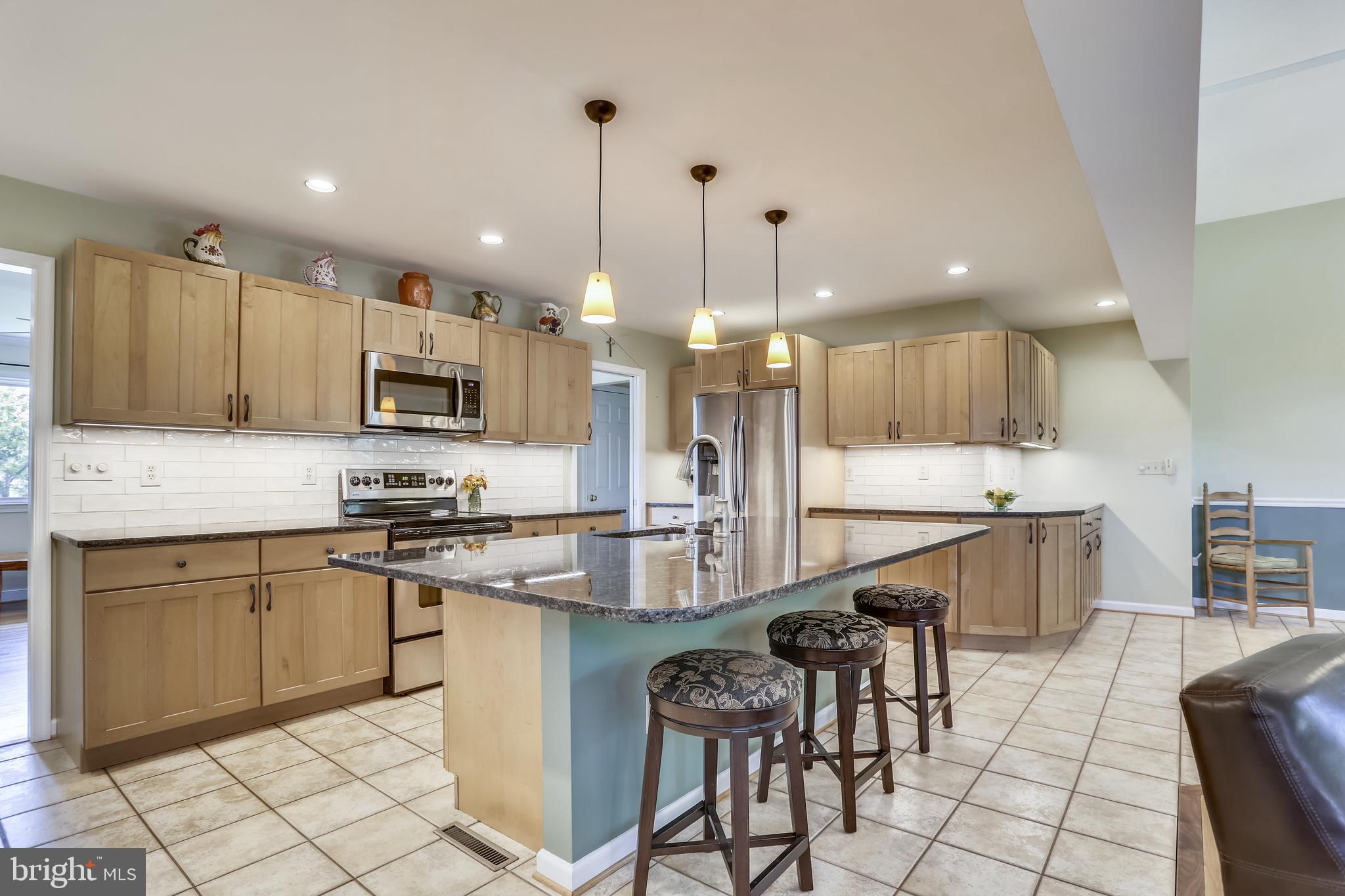 13701 Alderton Road Silver Spring, MD 20906 - Photo 7 of 59