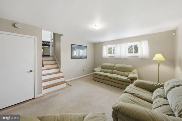 $649,900 | 28 Green Ridge Road, Yardley, PA 19067