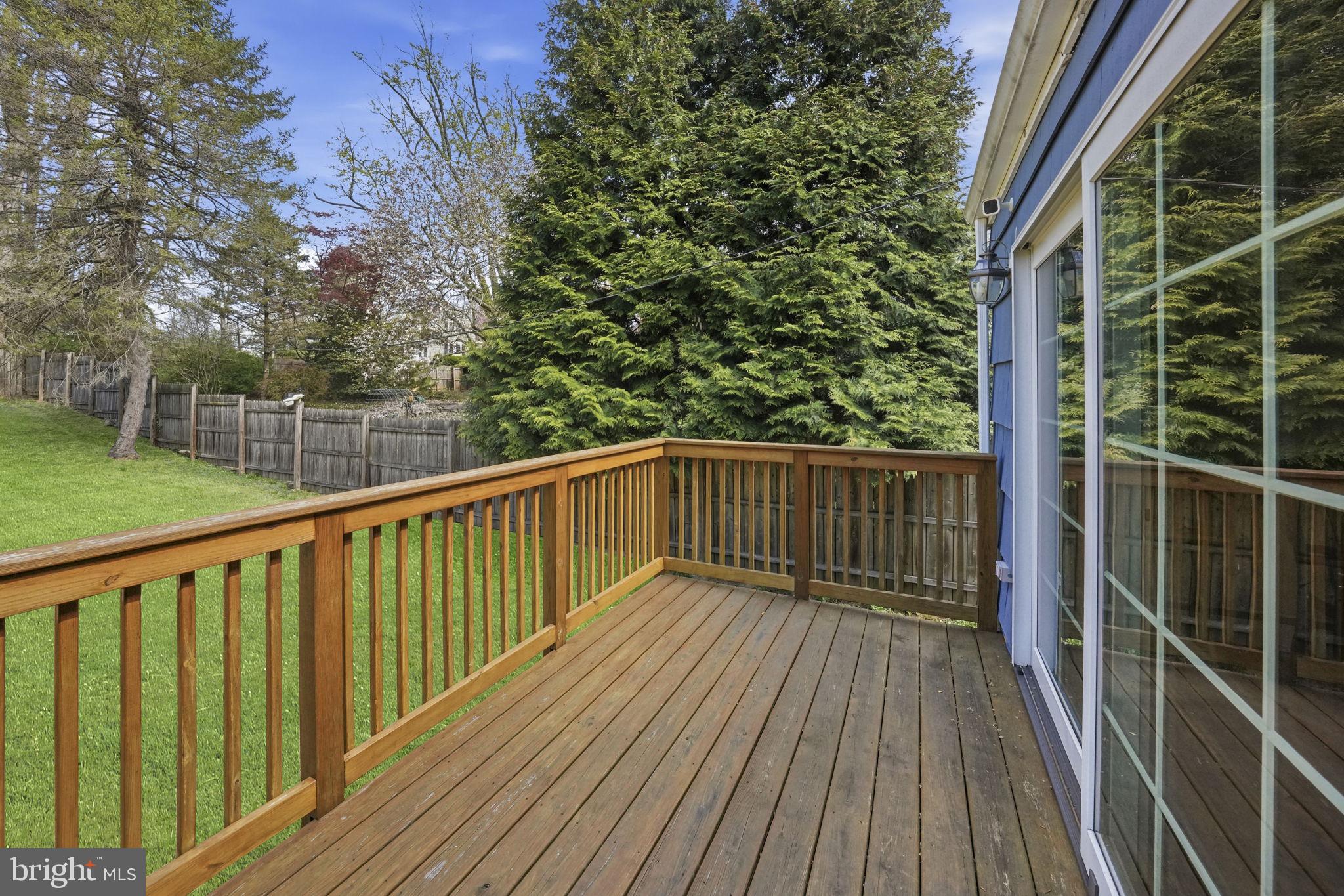 28 Green Ridge Road Yardley, PA 19067 - Photo 38 of 49 a view of balcony with wooden floor and fence