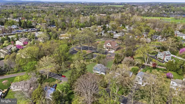 $649,900 | 28 Green Ridge Road, Yardley, PA 19067