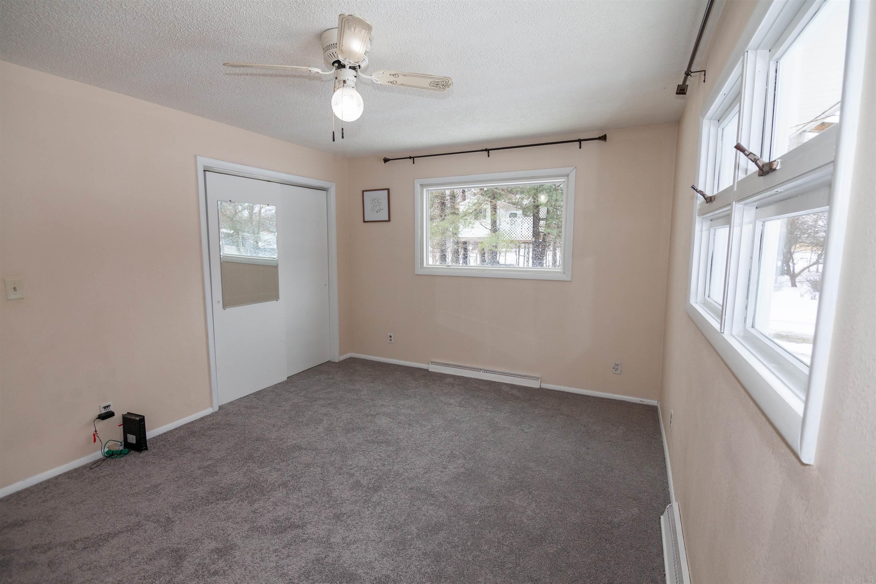 4607 South Country Club Road Warsaw, IN 46580 - Photo 8 of 28