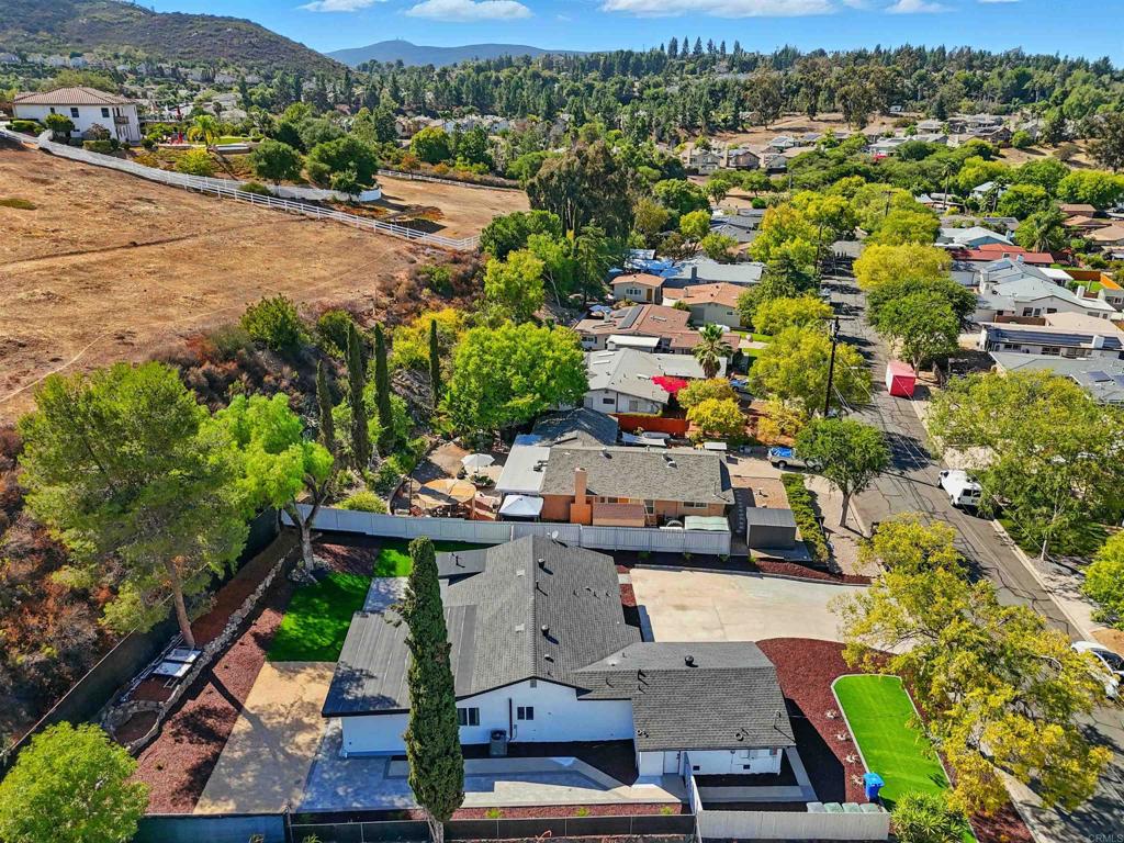 12311 Witt Road Poway, CA 92064 - Photo 3 of 39