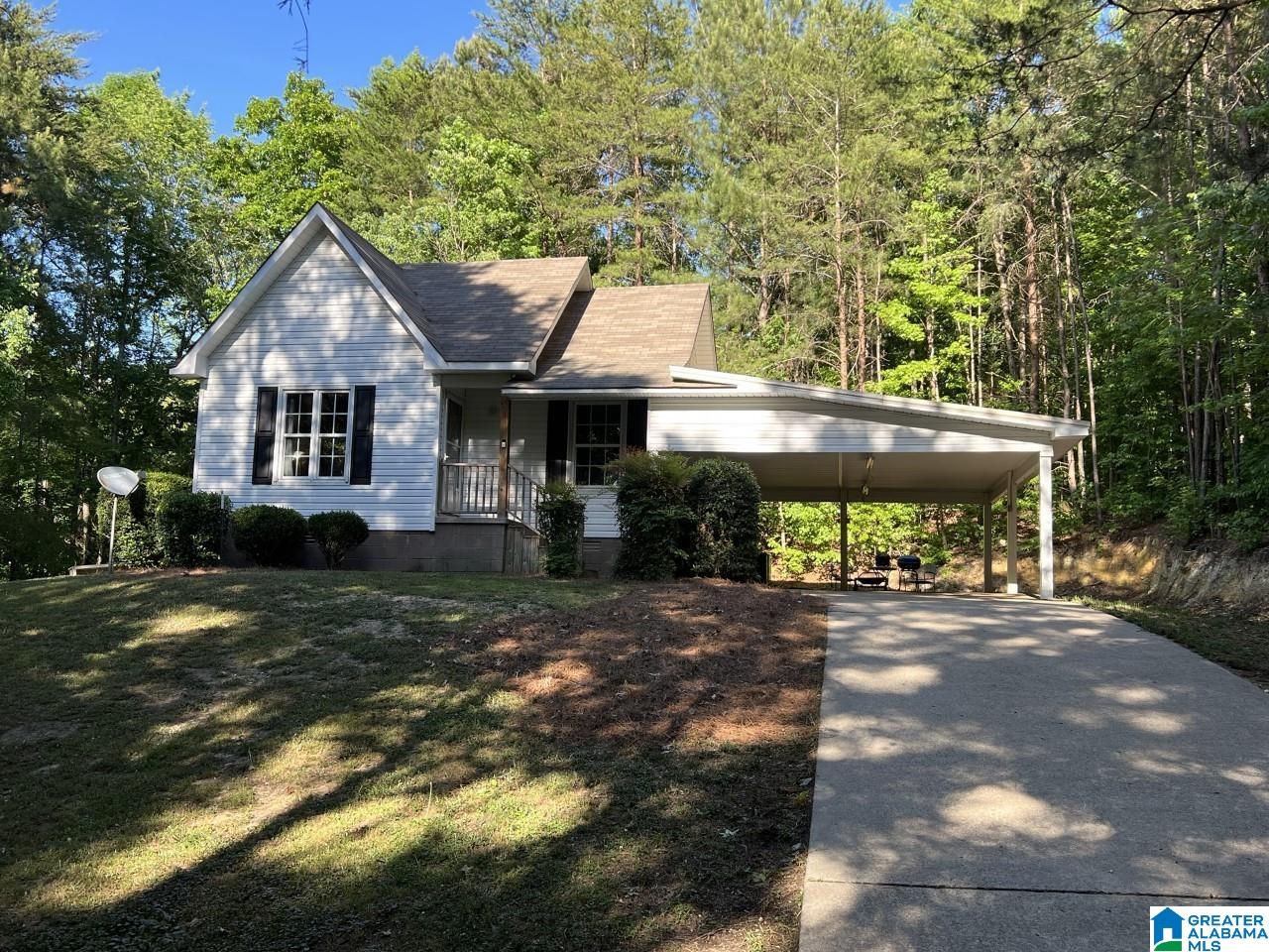 266 Valley View Drive Oneonta, AL 35121 - Photo 1 of 15
