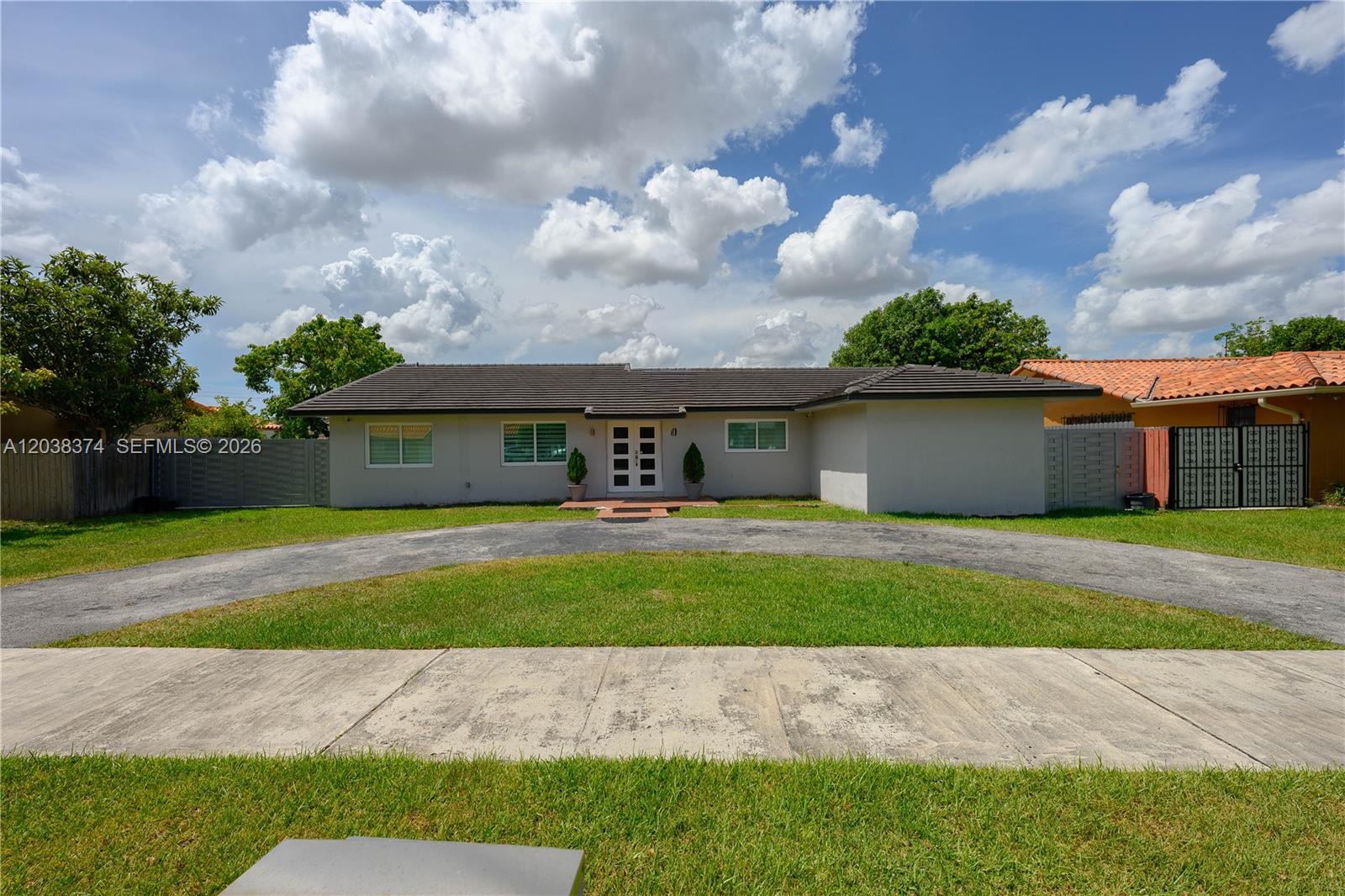9724 Southwest 4th Terrace Miami, FL 33174 - Photo 1 of 41