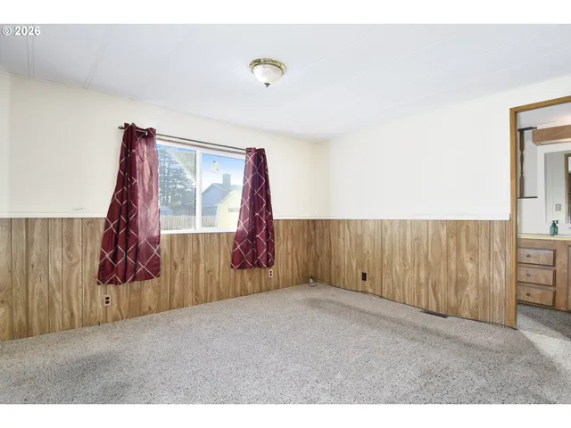 $99,000 | 900 Northeast Francis Avenue, Gresham, OR 97030