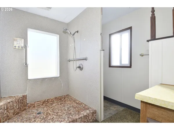 $89,000 | 900 Northeast Francis Avenue, Gresham, OR 97030