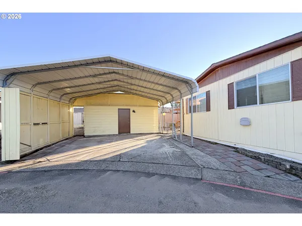 $89,000 | 900 Northeast Francis Avenue, Gresham, OR 97030