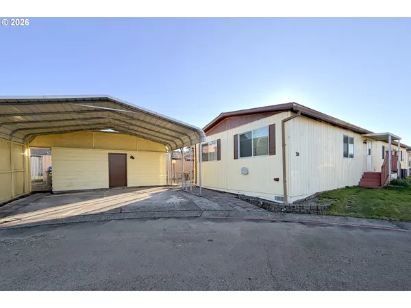 $89,000 | 900 Northeast Francis Avenue, Gresham, OR 97030