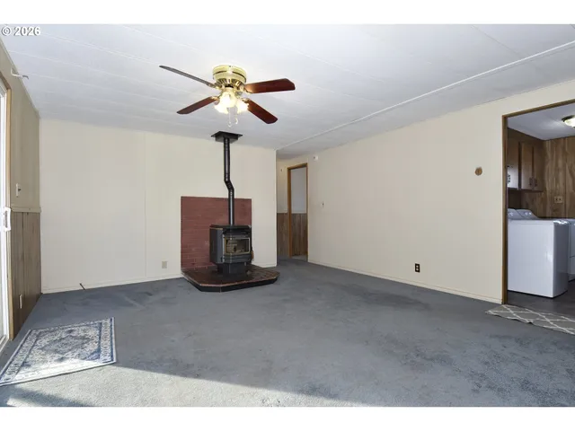 $99,000 | 900 Northeast Francis Avenue, Gresham, OR 97030