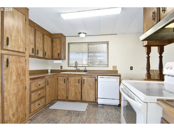 $89,000 | 900 Northeast Francis Avenue, Gresham, OR 97030