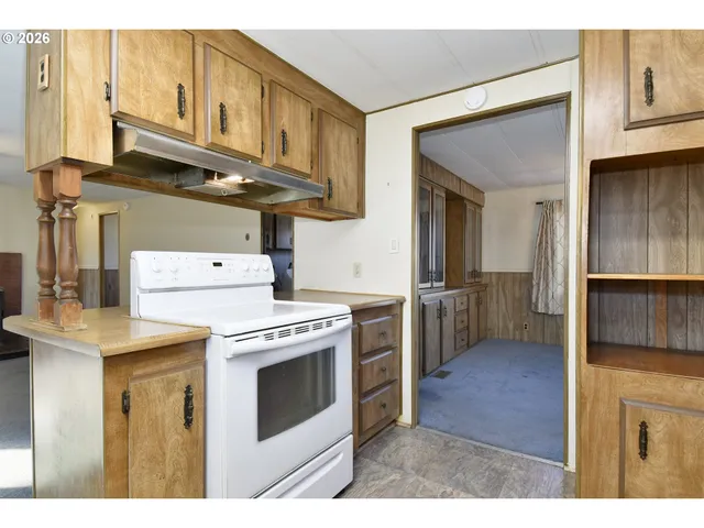 $99,000 | 900 Northeast Francis Avenue, Gresham, OR 97030