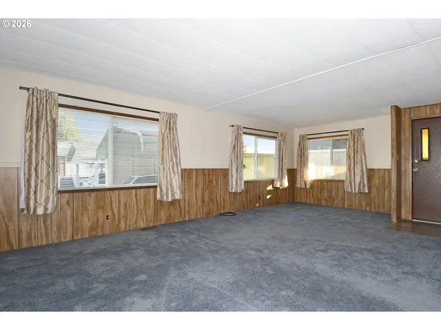 $99,000 | 900 Northeast Francis Avenue, Gresham, OR 97030