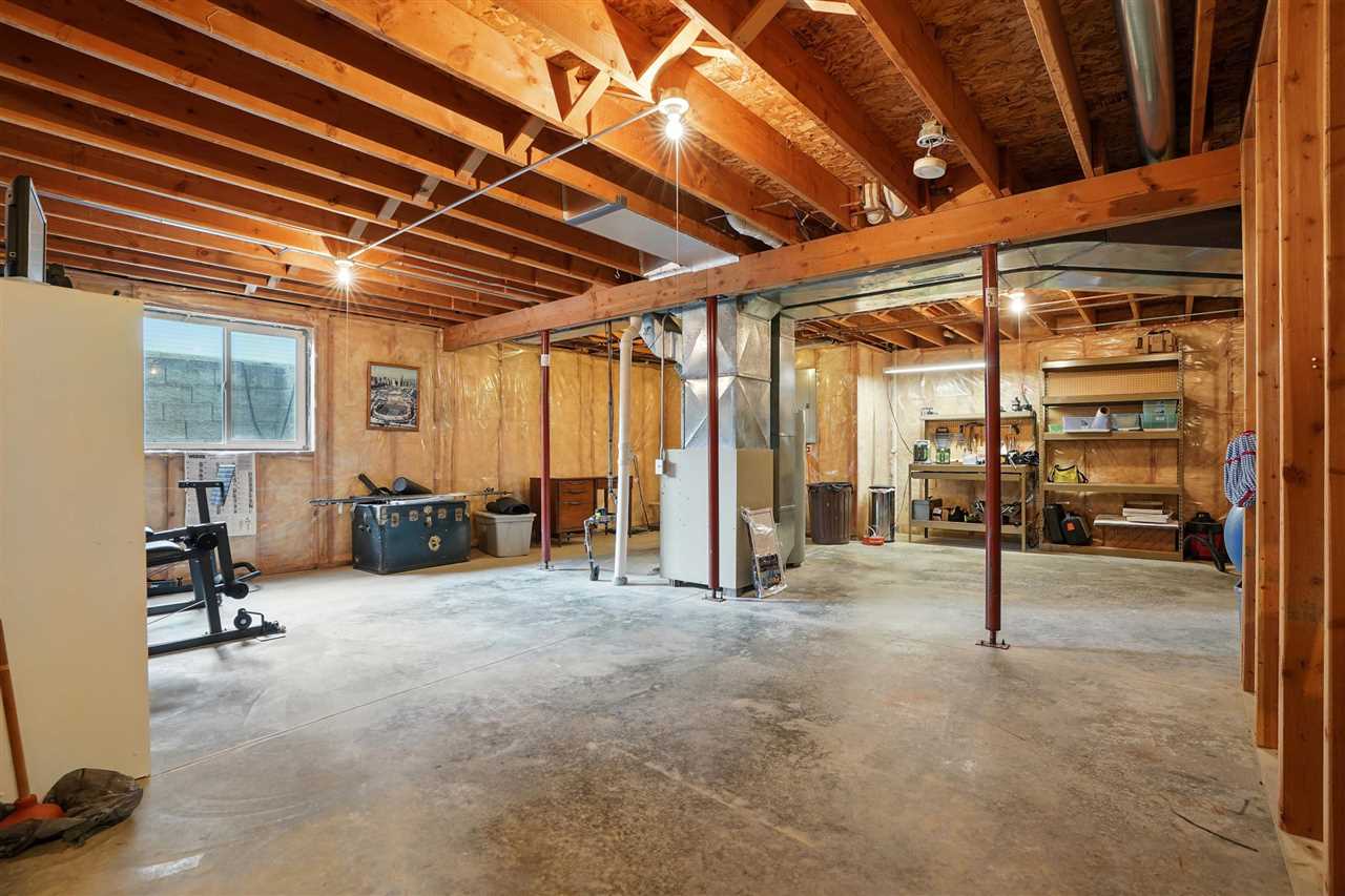 7025 Walden Road Northeast Cedar Rapids, IA 52402 - Photo 30 of 58 Gallery Image 30