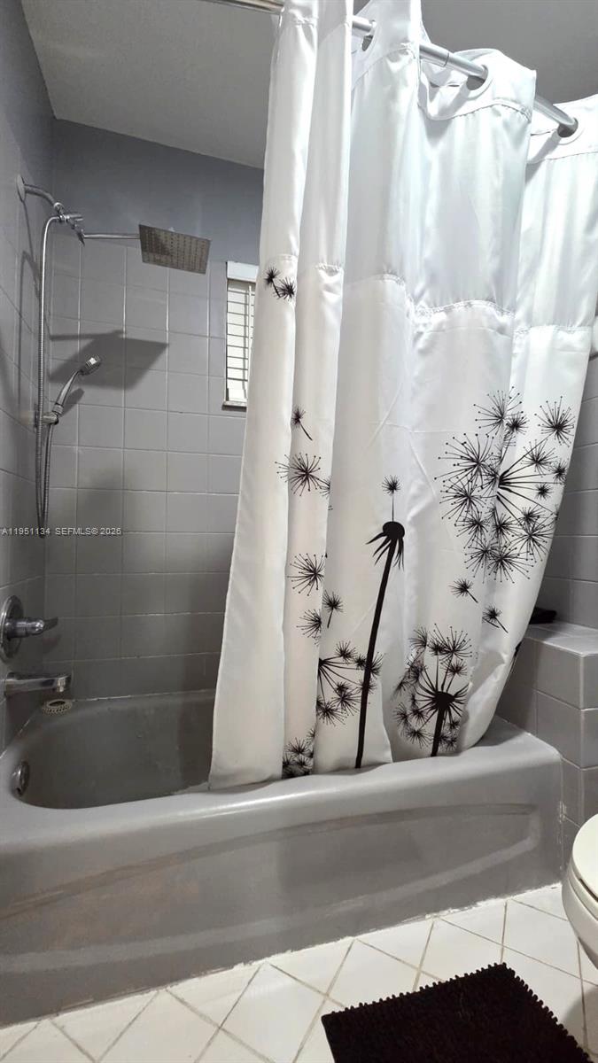 1308 Alexander Bend Weston, FL 33327 - Photo 21 of 54 a view of a bathtub in a bathroom