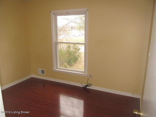 7708 Laurel Ridge Road Louisville, KY 40219 - Photo 5 of 14 5