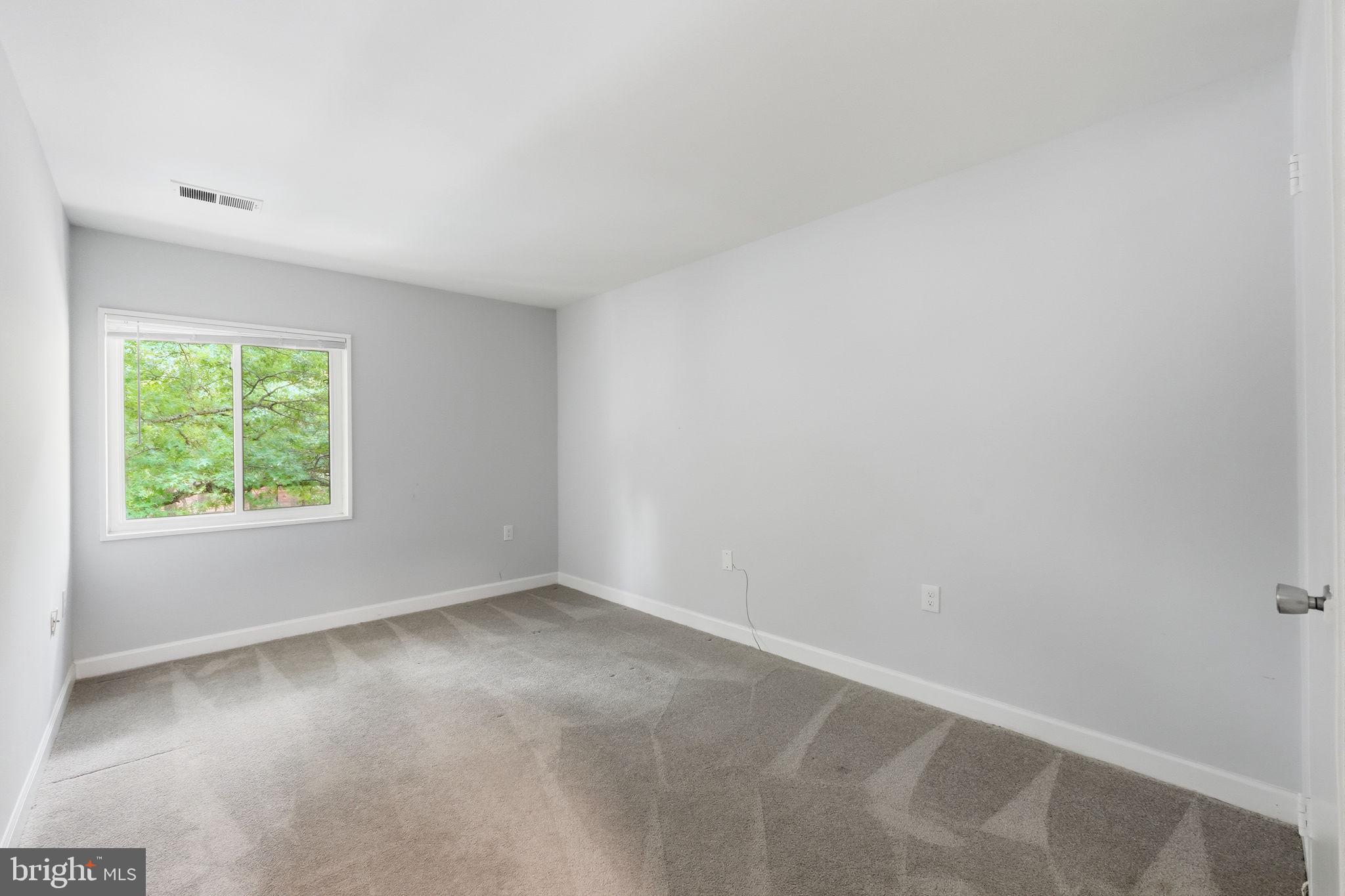 1558 Northgate Square, Unit 32B Reston, VA 20190 - Photo 15 of 24