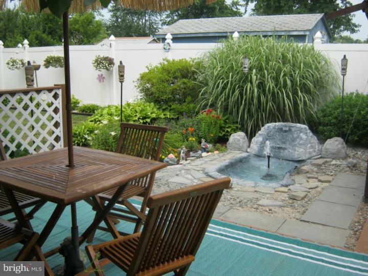 303 Deerfield Road Newark, DE 19713 - Photo 14 of 24 Patio