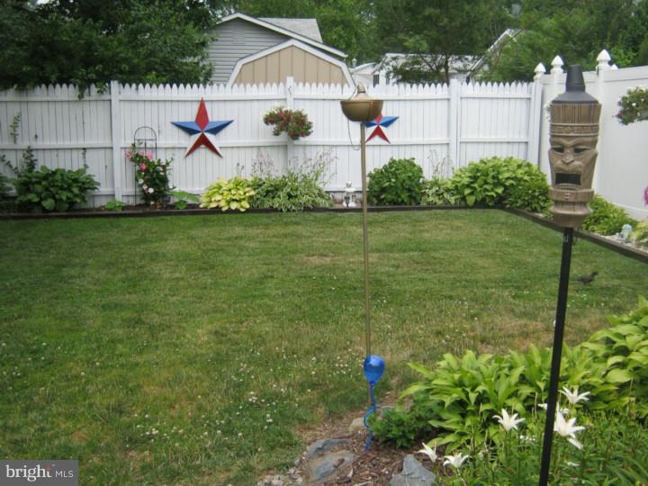 303 Deerfield Road Newark, DE 19713 - Photo 18 of 24 Back Yard