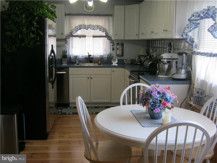 303 Deerfield Road Newark, DE 19713 - Photo 6 of 24 Kitchen