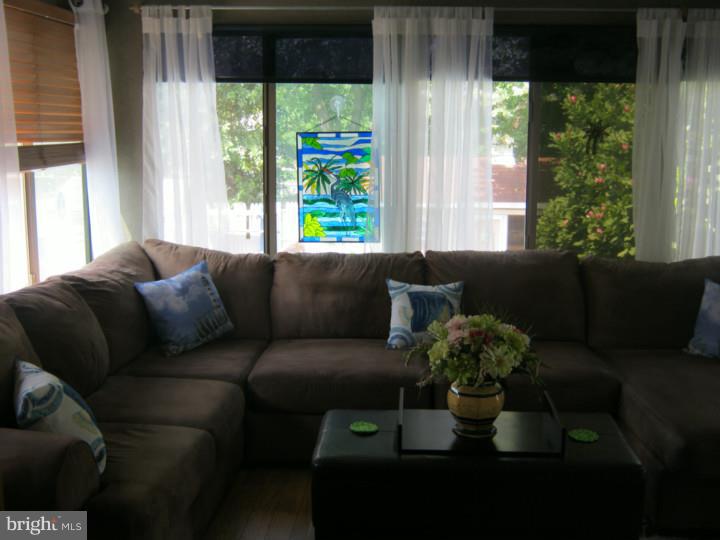 303 Deerfield Road Newark, DE 19713 - Photo 7 of 24 Sun Room