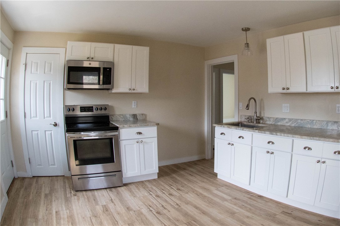 457 Carolina Back Road, Unit B Charlestown, RI 02813 - Photo 4 of 16