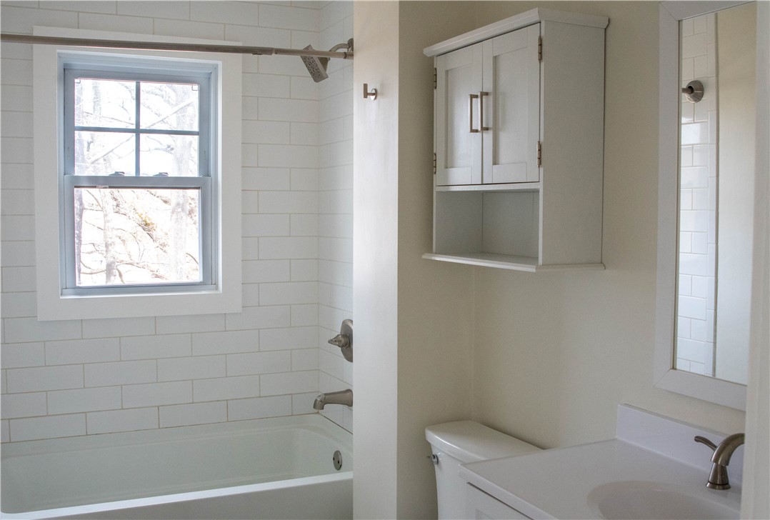 457 Carolina Back Road, Unit B Charlestown, RI 02813 - Photo 5 of 16