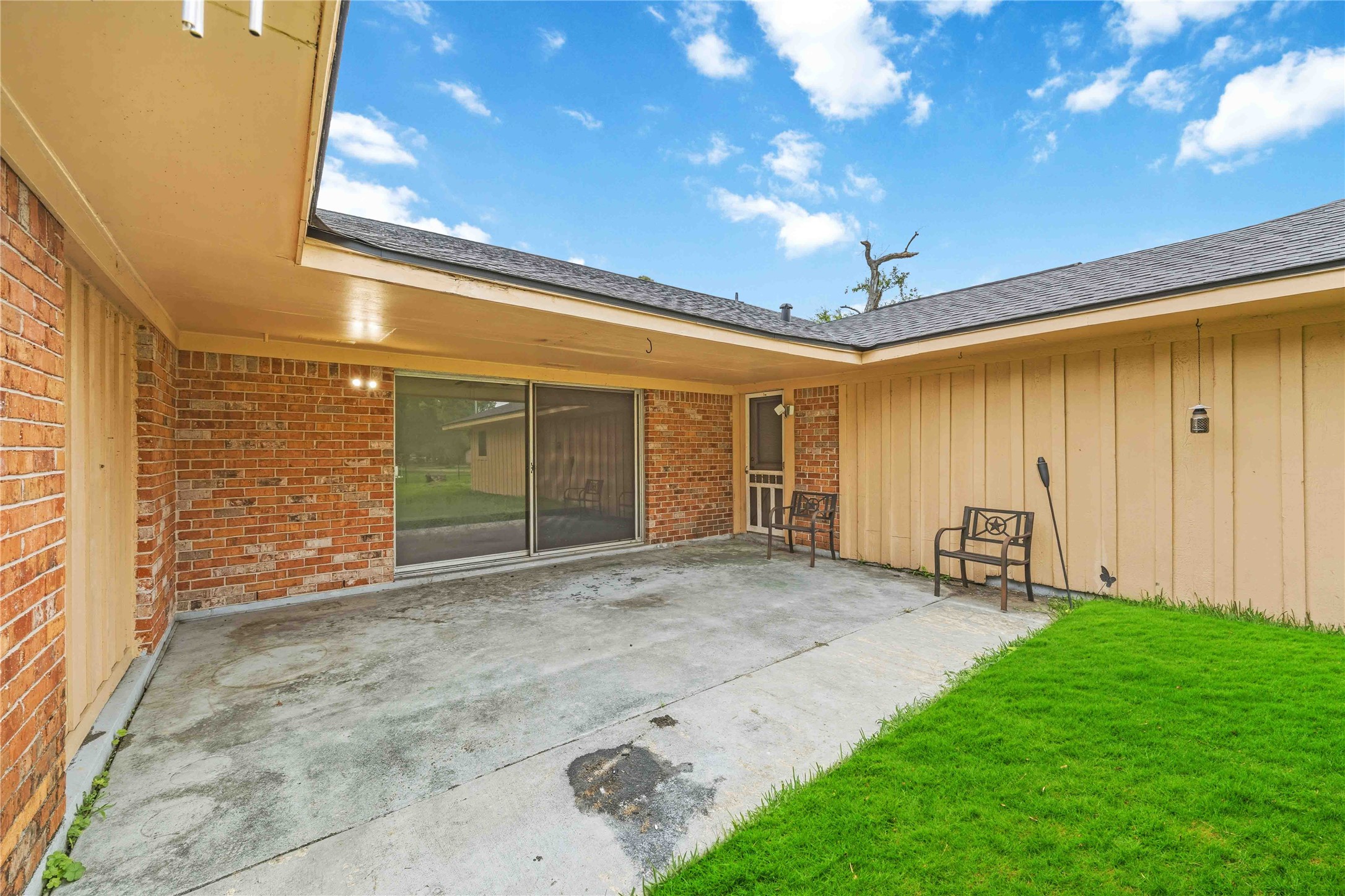 435 Rolling Wood Road Baytown, TX 77520 - Photo 26 of 29 Imagine griliing on the patio
