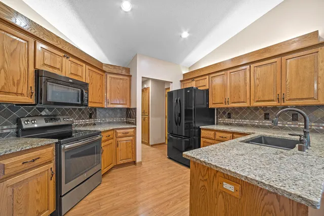 $409,900 | 613 Bayview Road, Mukwonago, WI 53149