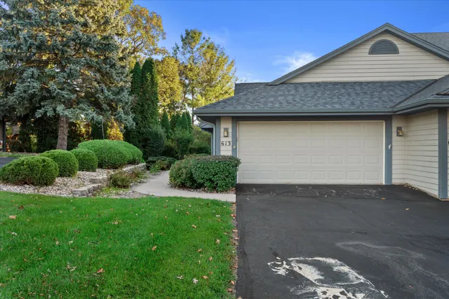 $409,900 | 613 Bayview Road, Mukwonago, WI 53149