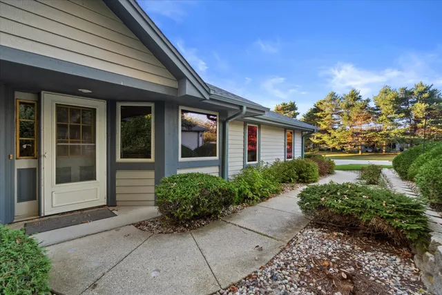 $409,900 | 613 Bayview Road, Mukwonago, WI 53149