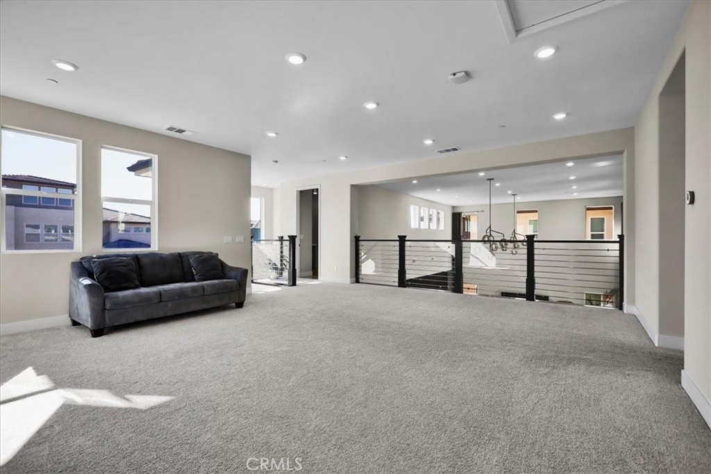 53 Chasma Irvine, CA 92618 - Photo 15 of 40