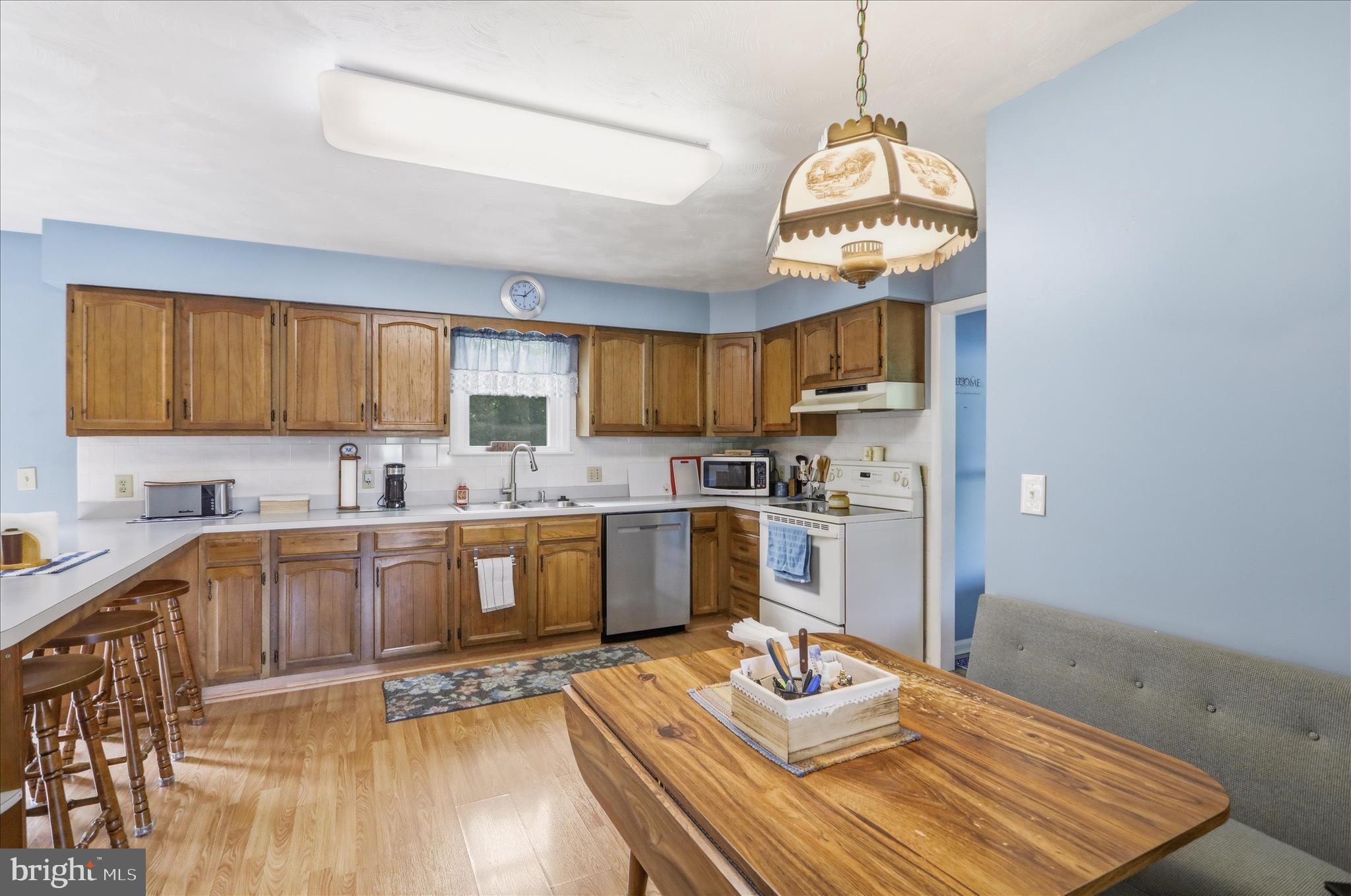 24712 Red Maple Road Southwest McCoole, MD 21562 - Photo 4 of 40 Kitchen View 1