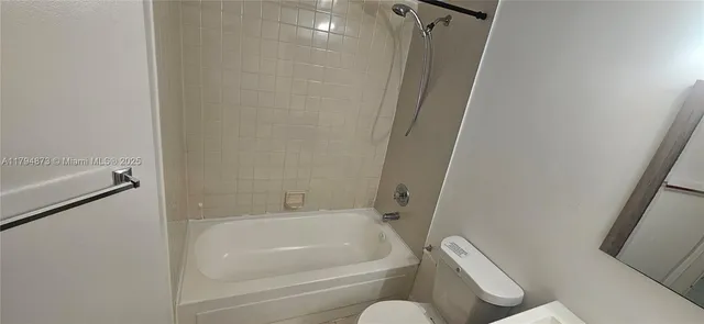 $2,000 | 9001 Wiles Road, Unit 1033, Coral Springs, FL 33067