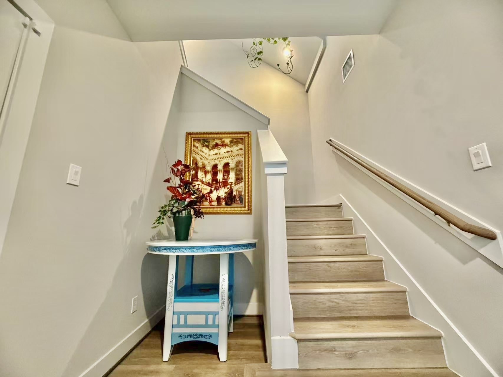 1254 North Post Oak Road, Unit B Houston, TX 77055 - Photo 14 of 25