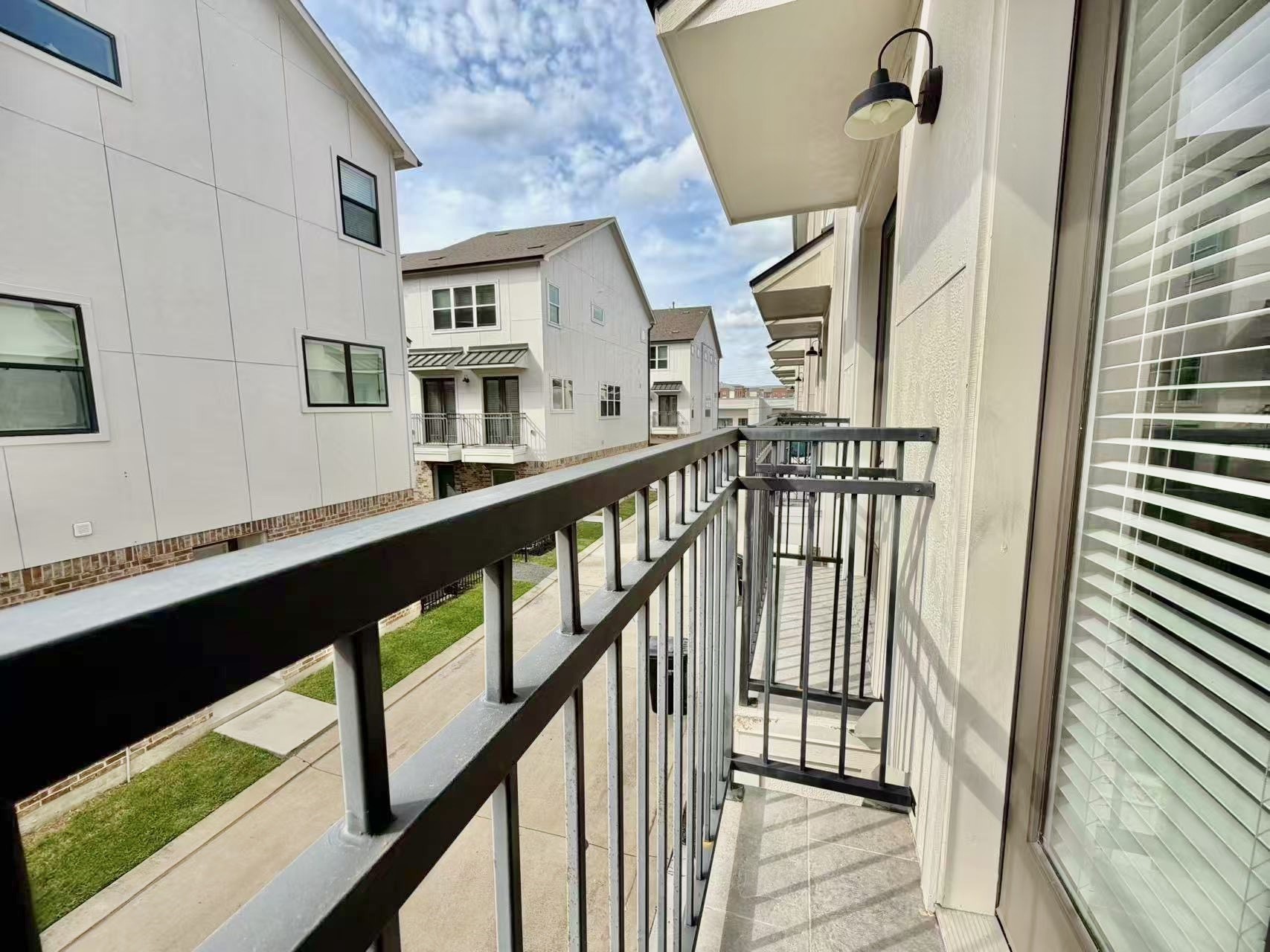 1254 North Post Oak Road, Unit B Houston, TX 77055 - Photo 22 of 25