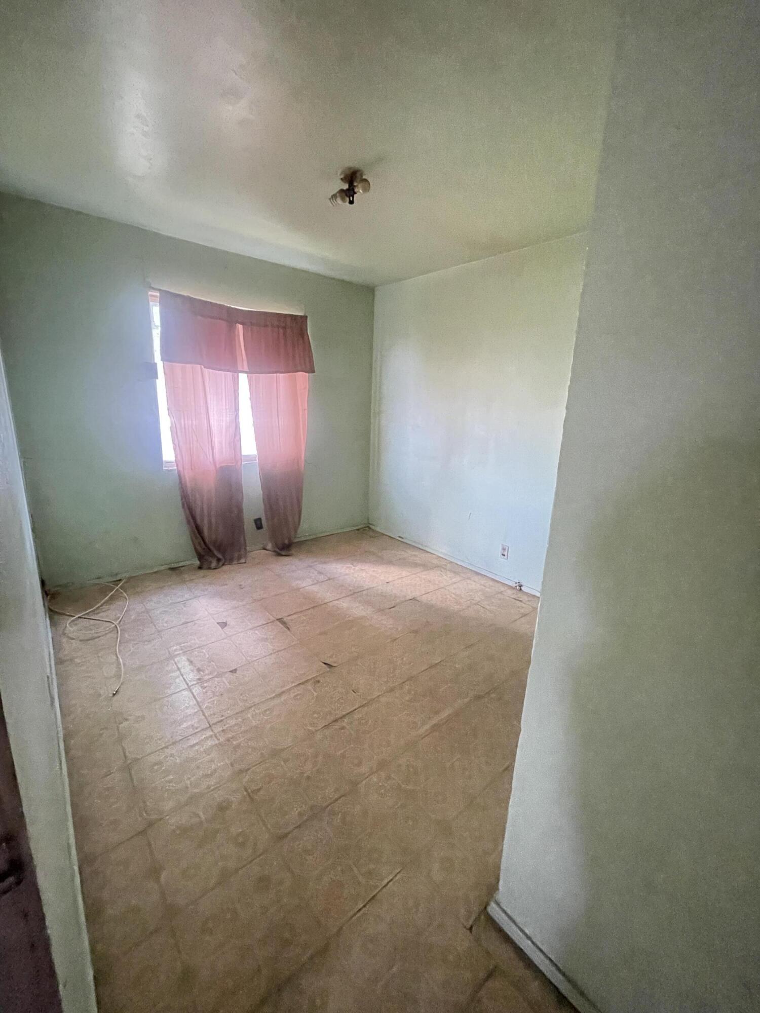 269 South Evans Road Tipton, CA 93272 - Photo 12 of 20 IMG_0448