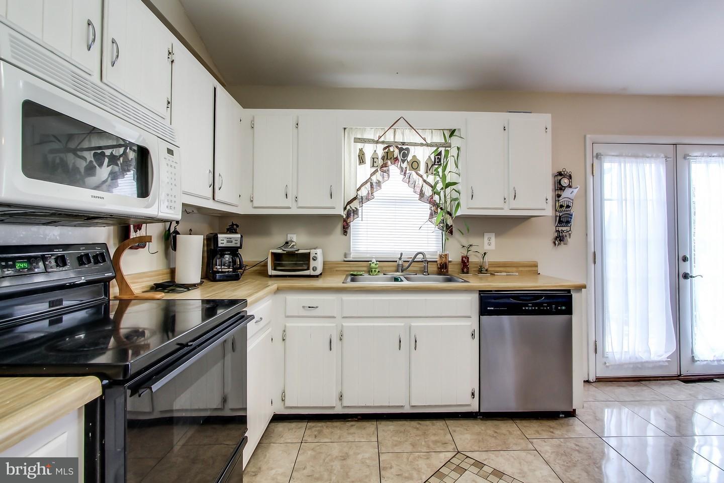 4332 Winchester Road Dover, PA 17315 - Photo 9 of 24 Gallery Image 9