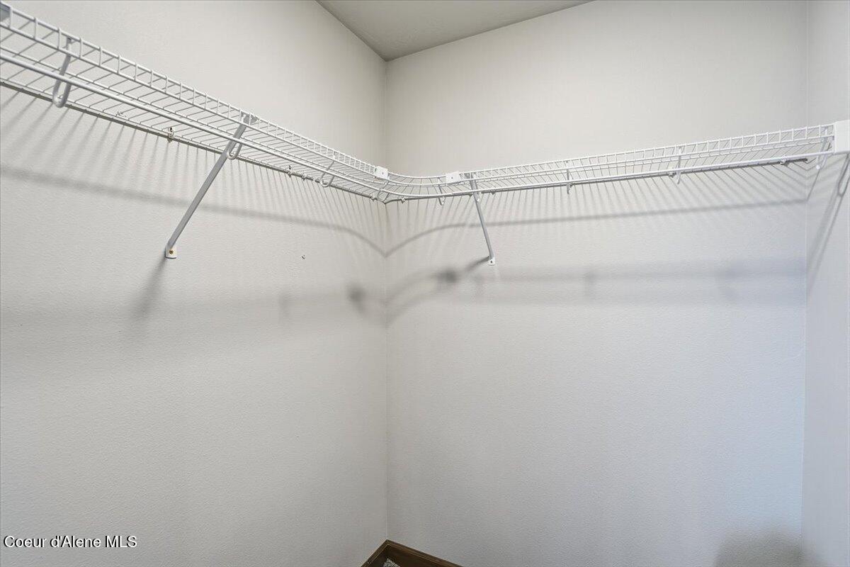 848 Chase Road, Unit 205 Post Falls, ID 83854 - Photo 20 of 30 Upstairs Bedroom Walk-in Closet