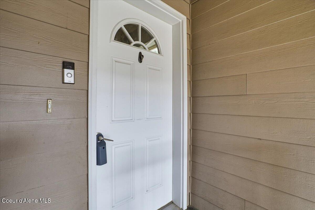 848 Chase Road, Unit 205 Post Falls, ID 83854 - Photo 24 of 30 Front Door