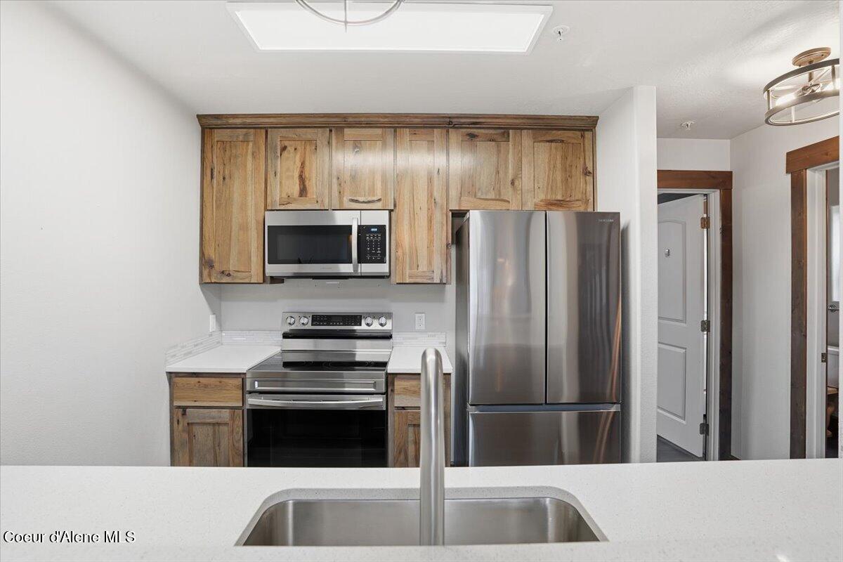 848 Chase Road, Unit 205 Post Falls, ID 83854 - Photo 9 of 30 Kitchen