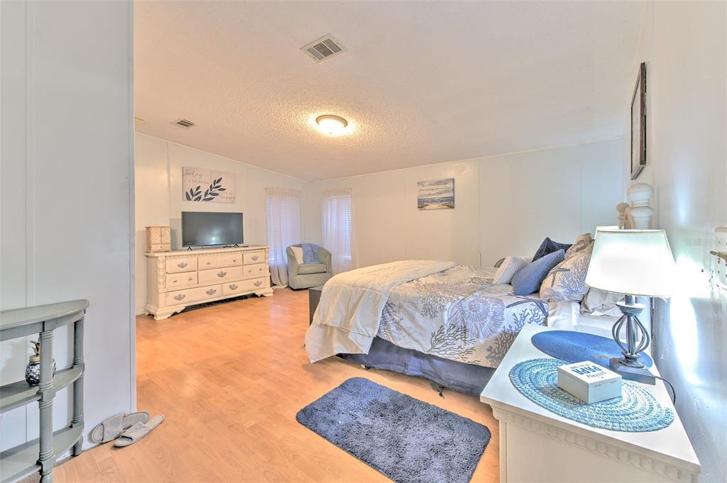 1606 North Kingsway Road Seffner, FL 33584 - Photo 30 of 57 Gallery Image 30