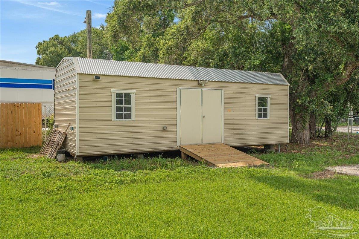 255 Kenmore Road Pensacola, FL 32503 - Photo 39 of 43
