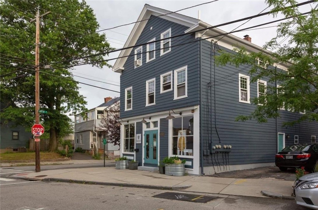 186 Carpenter Street, Unit 2R Providence, RI 02903 - Photo 2 of 8